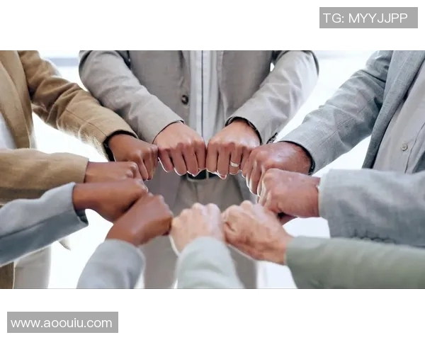 以团结协作推动共同成长，提升团队合作能力的实践与策略分析